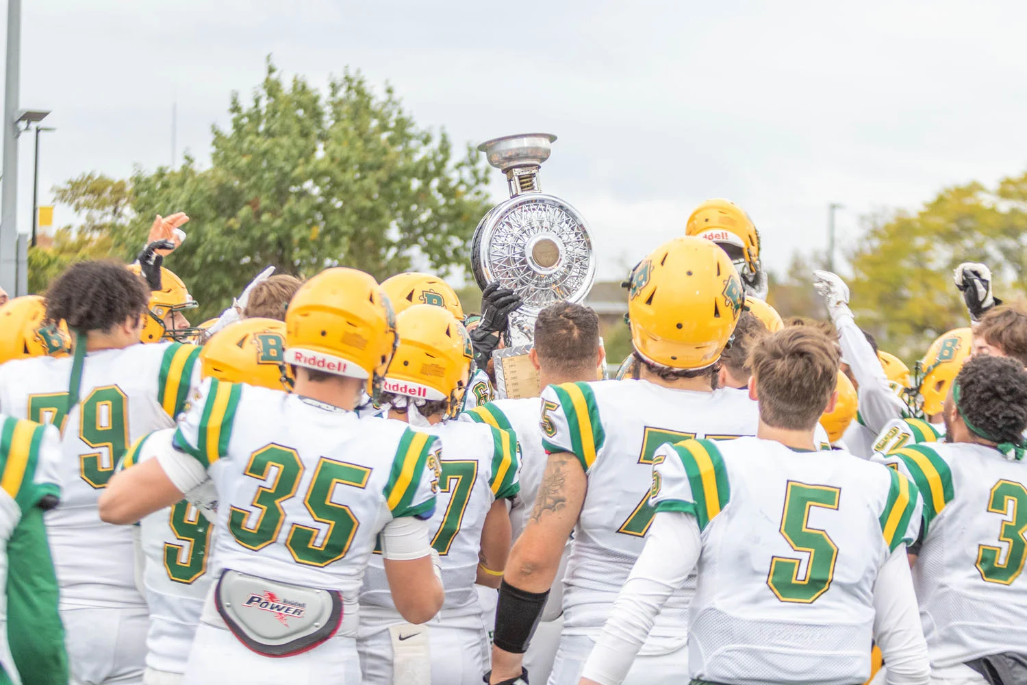 Golden Eagles with the hardware after the victory