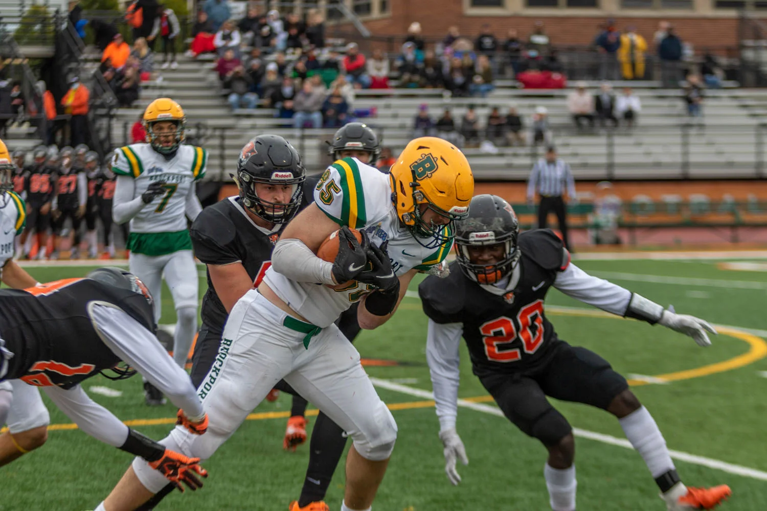 TE fighting for more yards after the catch