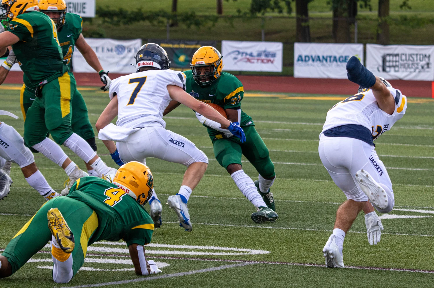RB looking for space to run for Brockport facing the defense