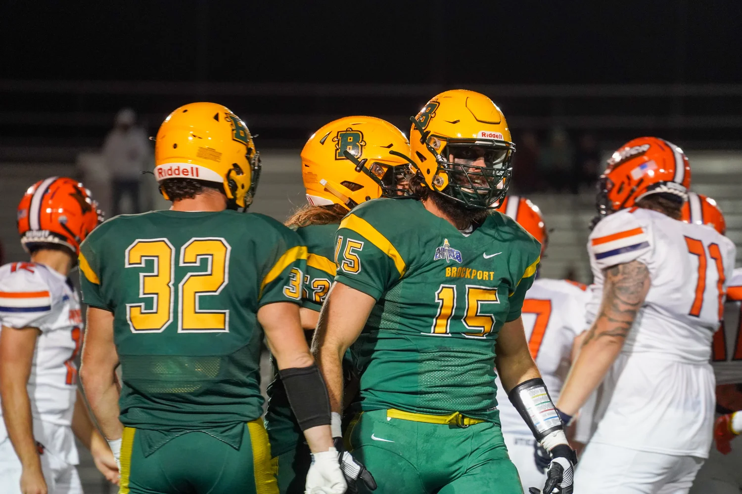 LB and the defense getting ready for the next play