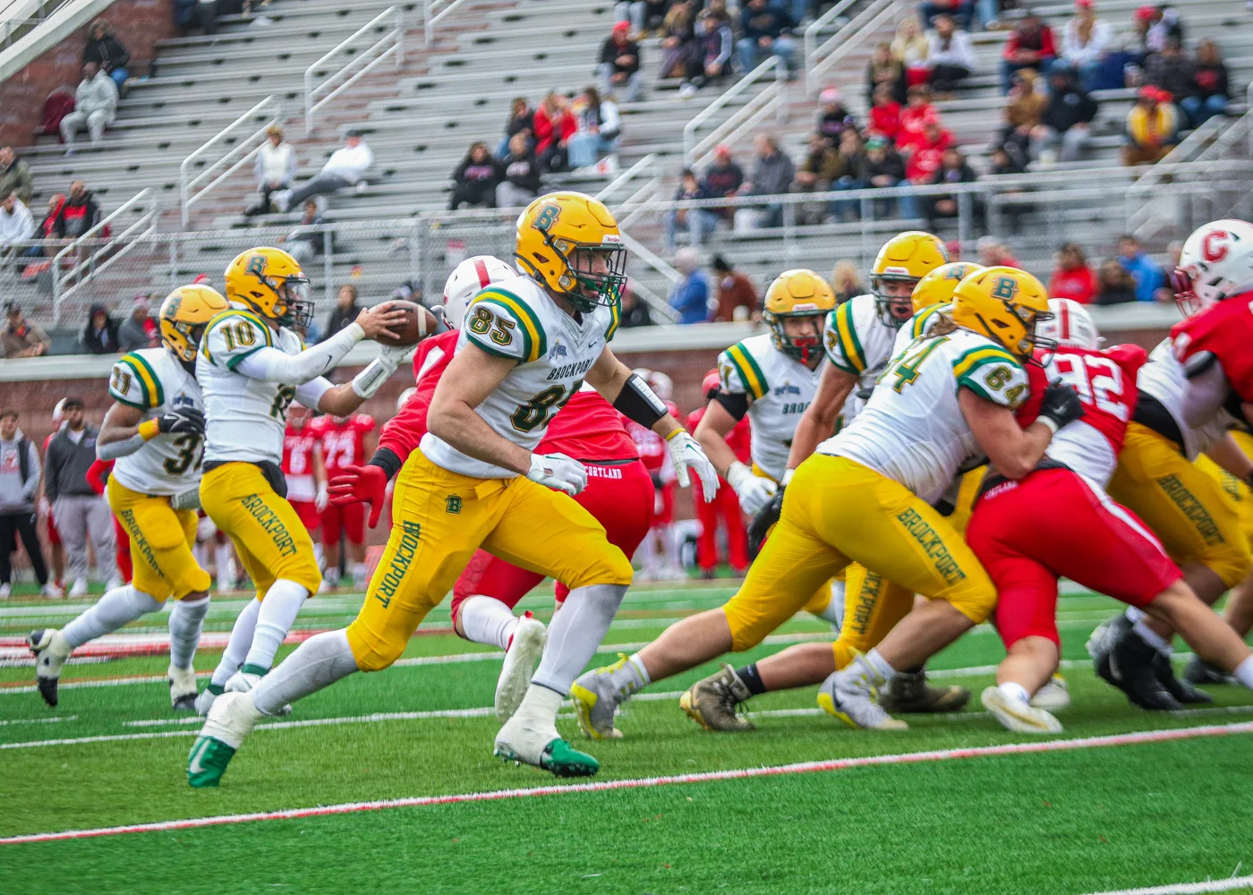Brockport offense making the blocks