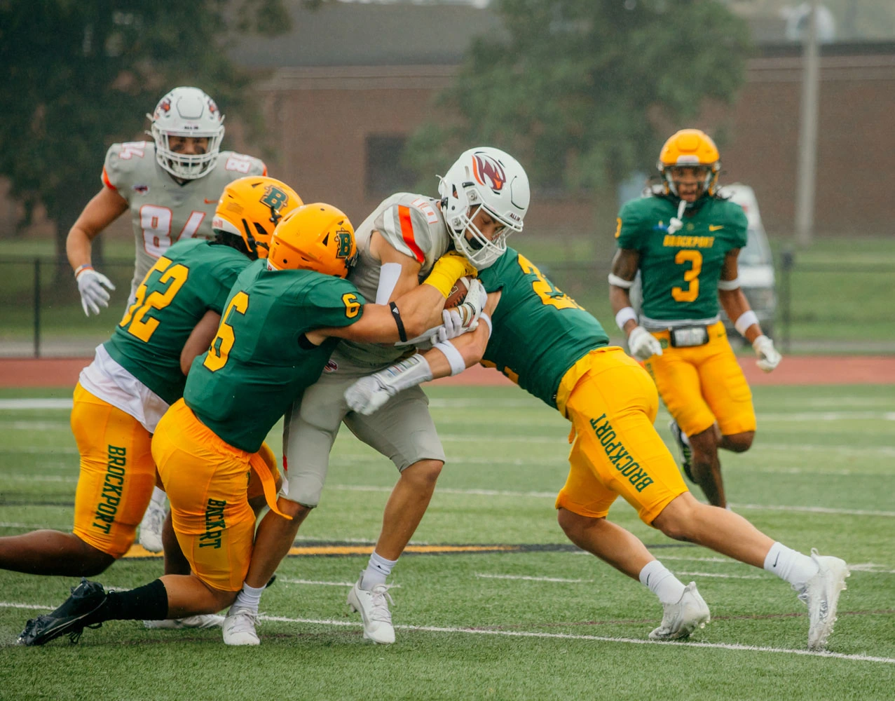 Brockport Defense making the tackle