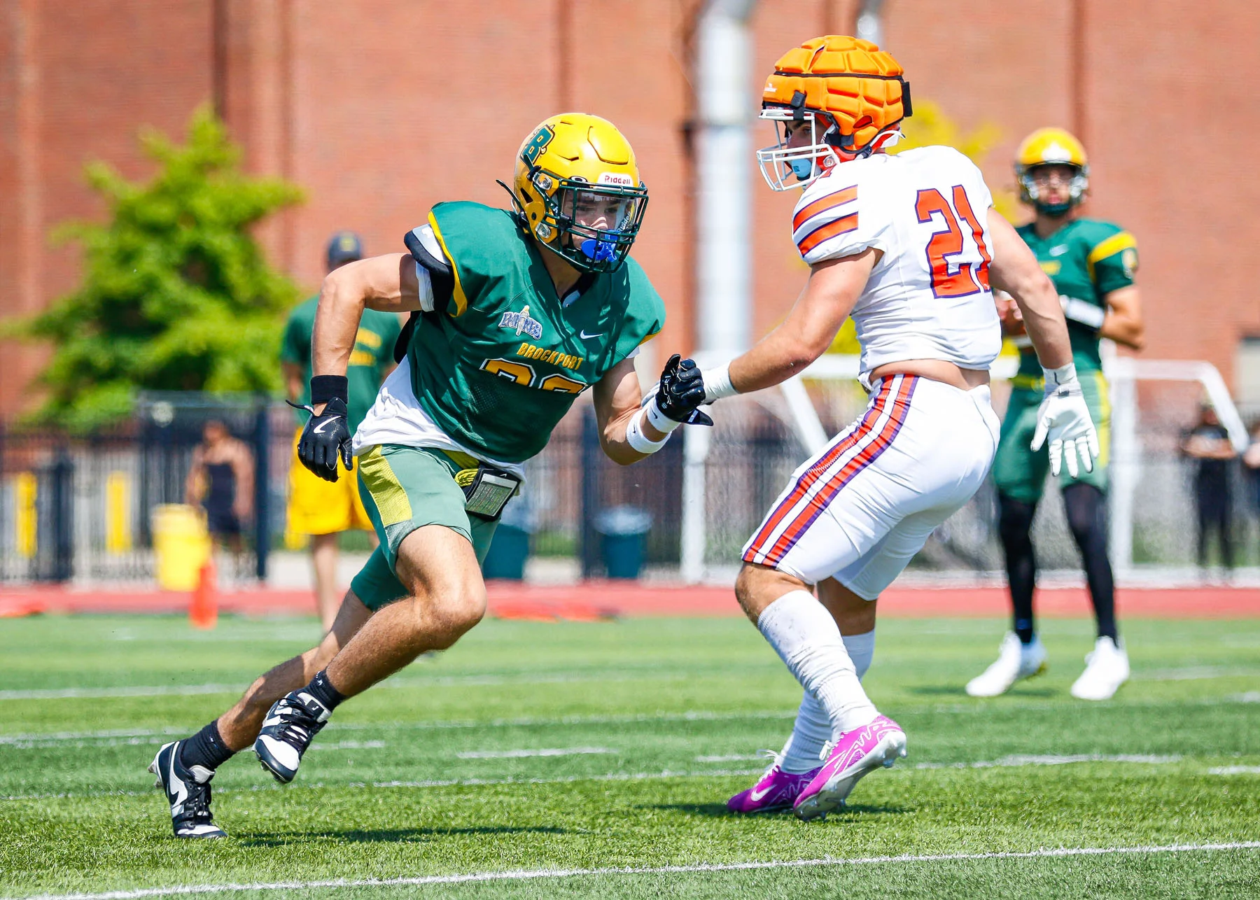 Brockport WR getting passed the DB