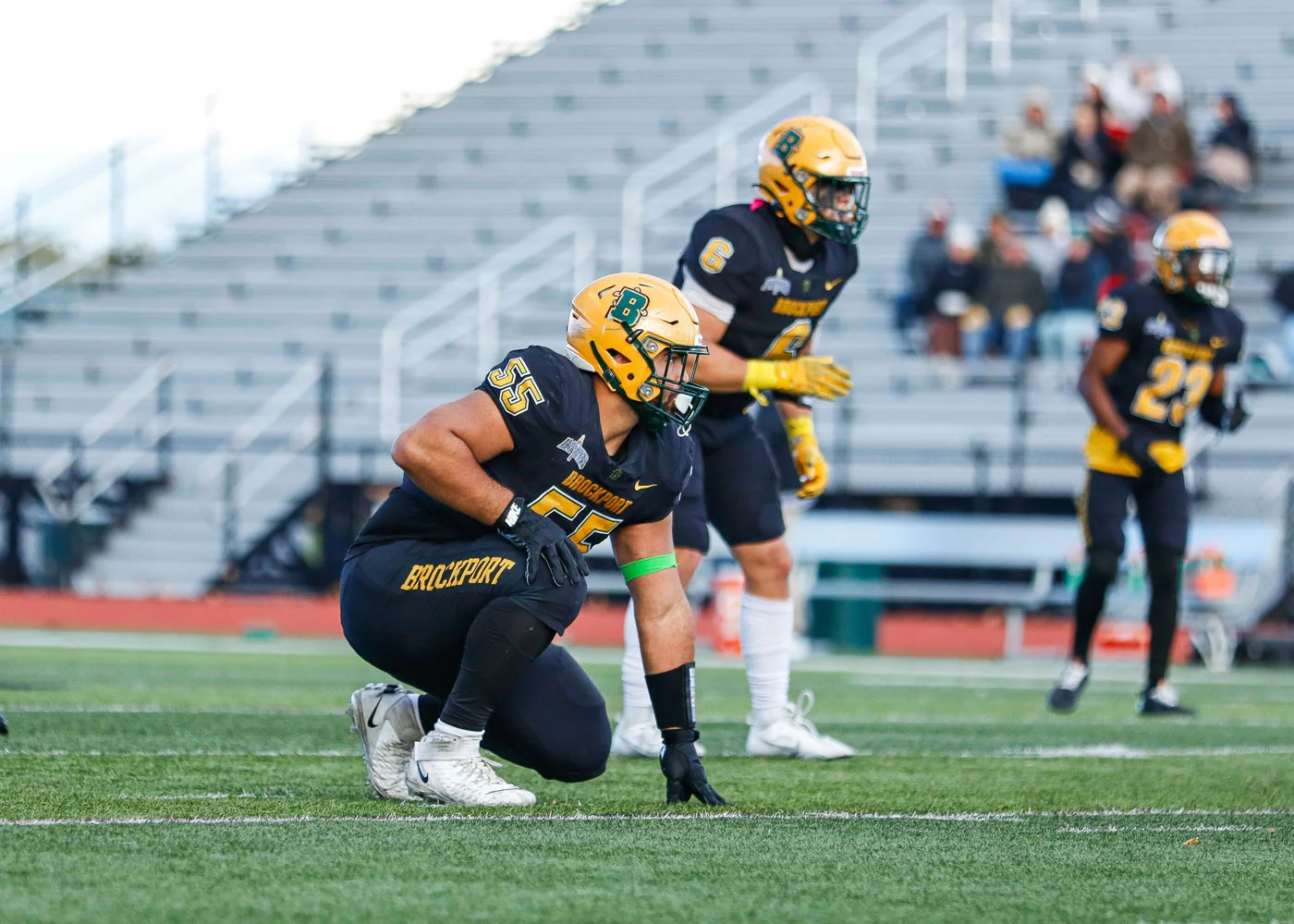 Brockport Defense getting ready for the play